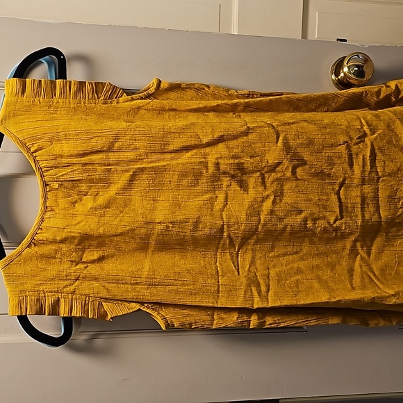 World Market linen top - Picture 3 of 5